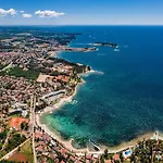 Christall By Interhome Kaštelir