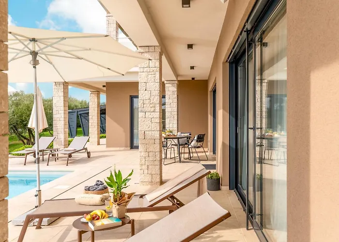 빌라 Christall By Interhome Kaštelir