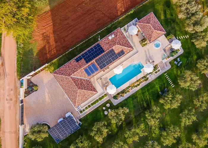 Christall By Interhome *