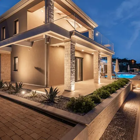 Christall By Interhome