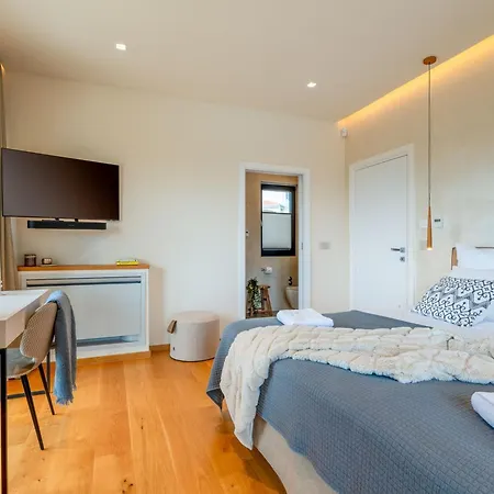 Christall By Interhome *