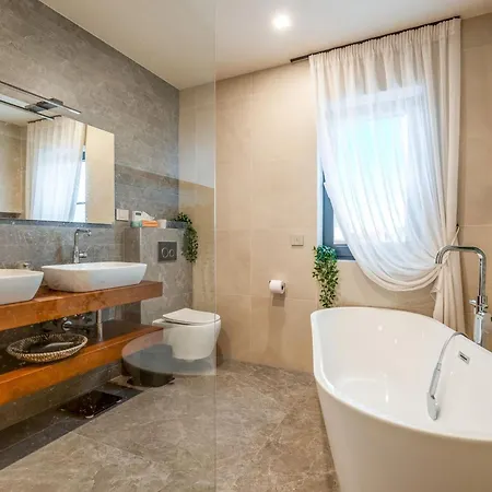 Villa Christall By Interhome Kastelir