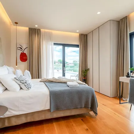 Christall By Interhome *