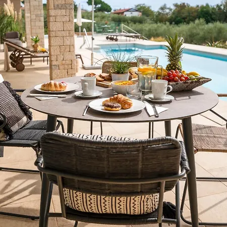 Christall By Interhome