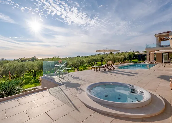 Christall By Interhome Kaštelir